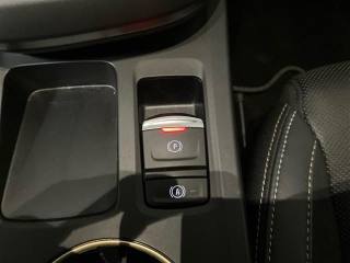 RENAULT Arkana usata, con Hill holder