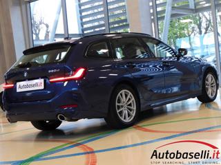 BMW 320 usata, con Bluetooth