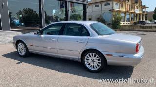 JAGUAR XJ usata, con Specchietti laterali elettrici