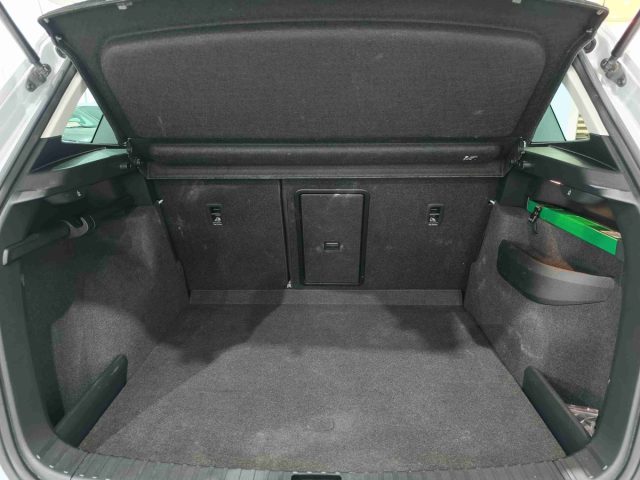 SKODA Karoq usata, con Sistema di navigazione