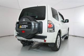 MITSUBISHI Pajero usata, con Airbag