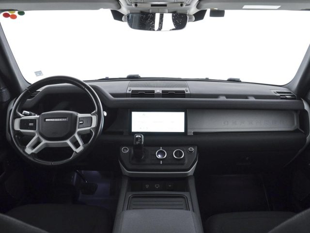 LAND ROVER Defender usata 3