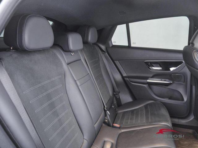 MERCEDES-BENZ GLC 220 usata 10