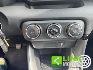 TOYOTA Yaris usata, con Airbag testa