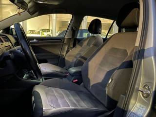 VOLKSWAGEN Golf usata, con Autoradio