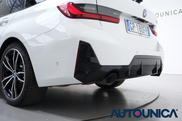 BMW 320 usata, con Pacchetto sportivo