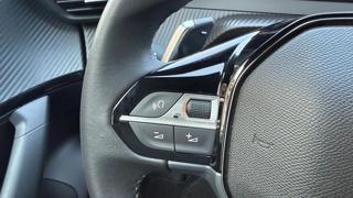 PEUGEOT 2008 usata, con Autoradio