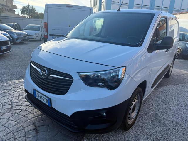 OPEL Combo usata, con Alzacristalli elettrici
