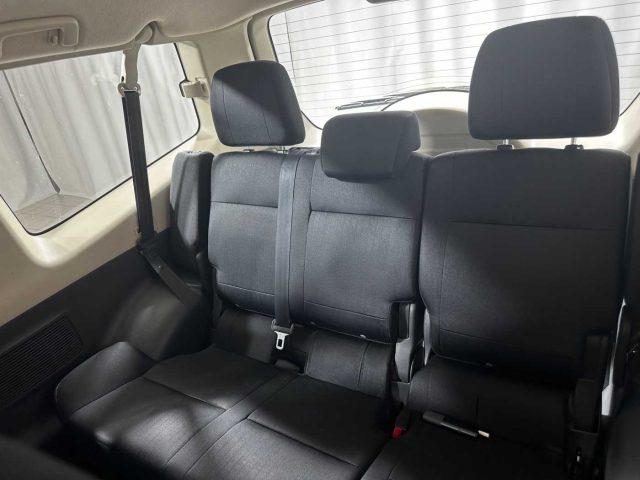 MITSUBISHI Pajero usata, con Fari Xenon