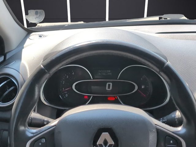 RENAULT Clio usata, con USB