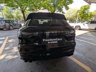 PORSCHE Cayenne usata, con Autoradio