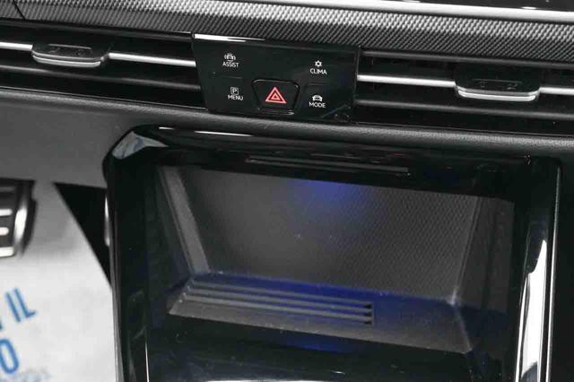 VOLKSWAGEN Golf usata, con Sistema di navigazione