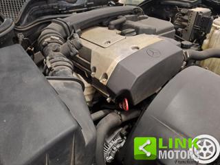 MERCEDES-BENZ E 200 usata 34