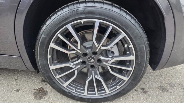 MASERATI Grecale usata, con ESP