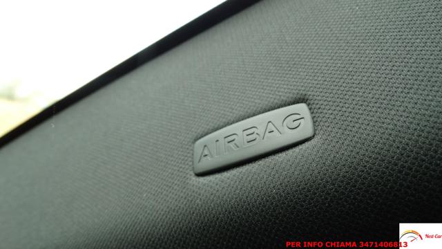 LAND ROVER Range Rover Velar usata 103