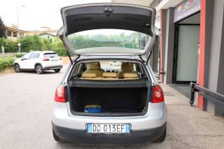 VOLKSWAGEN Golf usata, con Controllo automatico clima