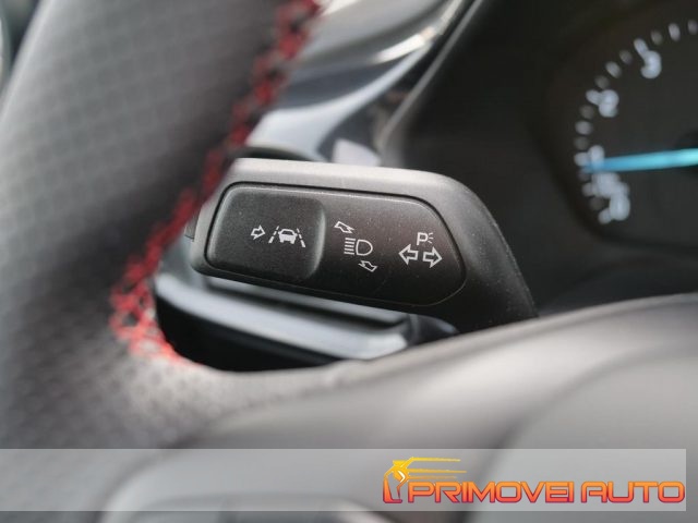FORD Fiesta usata, con Fari LED