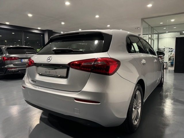 MERCEDES-BENZ A 180 usata, con Boardcomputer