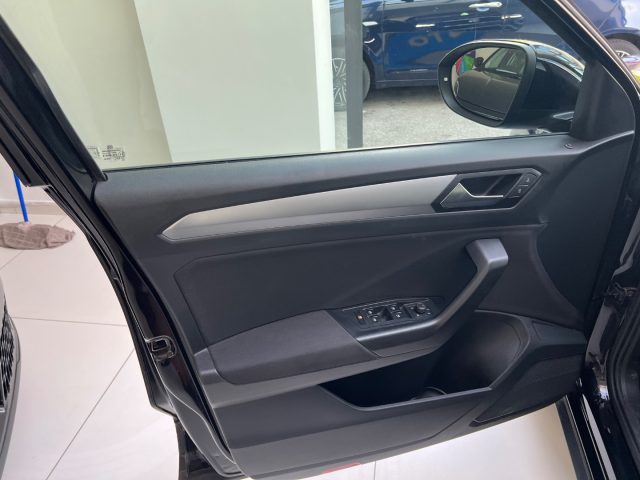 VOLKSWAGEN T-Roc usata, con Chiusura centralizzata
