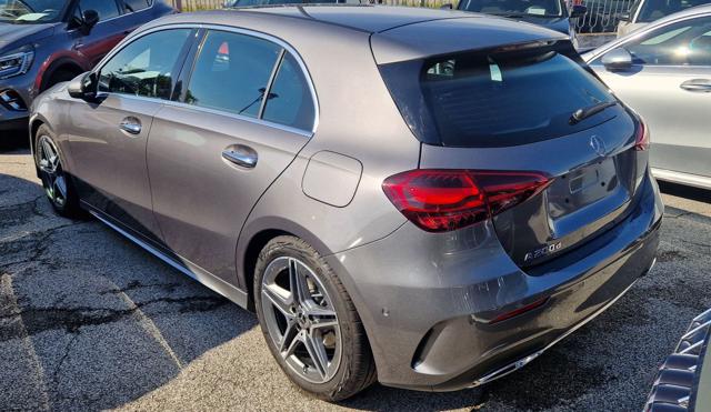 MERCEDES-BENZ A 200 usata, con Leve al volante