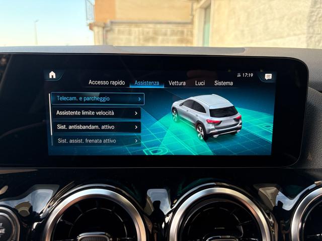 MERCEDES-BENZ GLA 200 usata, con Volante in pelle