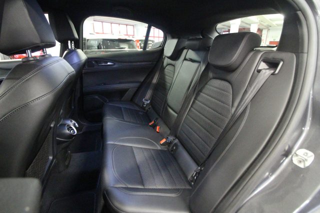 ALFA ROMEO Stelvio usata, con Controllo trazione