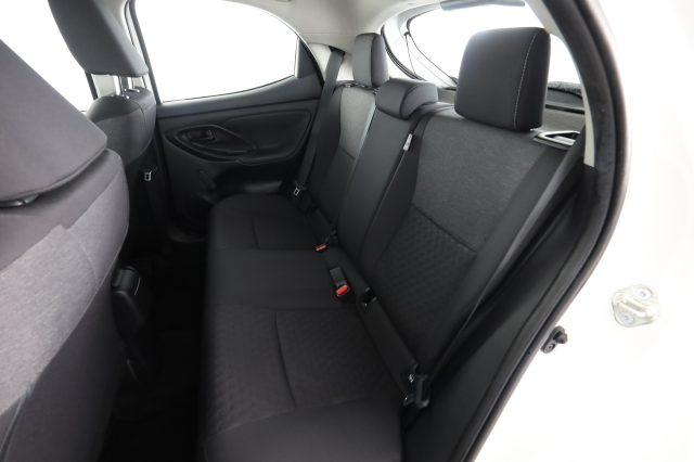 TOYOTA Yaris usata 3