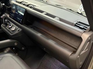 LAND ROVER Defender usata, con Volante in pelle