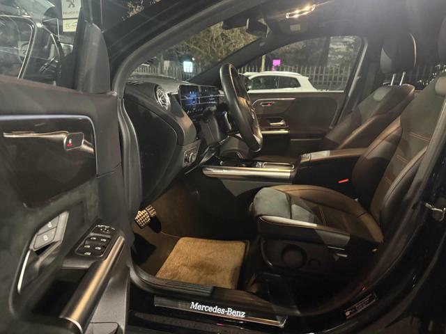 MERCEDES-BENZ GLA 200 usata, con Sistema di navigazione