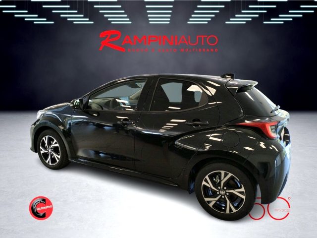 TOYOTA Yaris usata 10