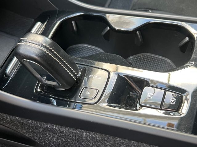VOLVO XC40 usata, con Controllo elettronico della corsia