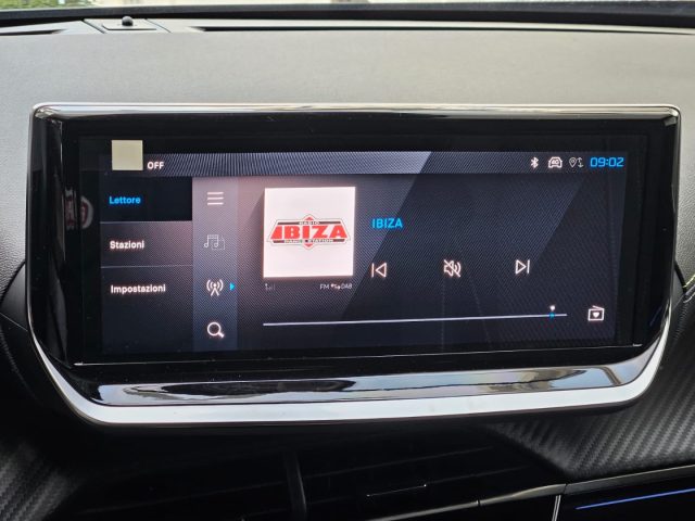 PEUGEOT 2008 usata, con Sistema di navigazione