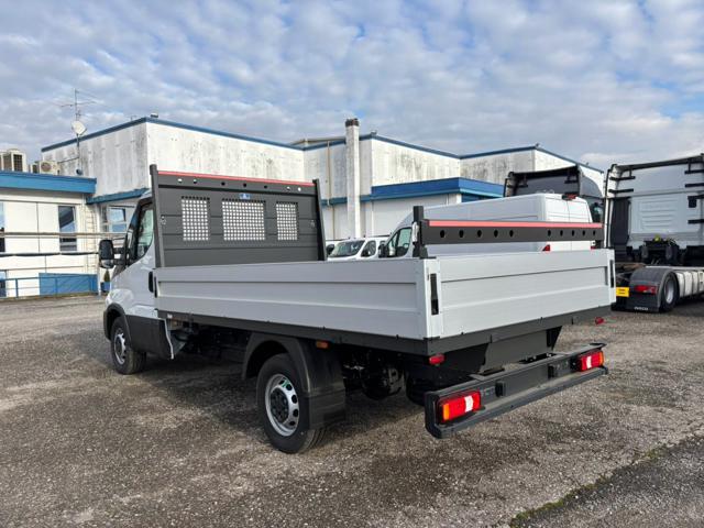 IVECO Daily usata, con Cruise Control