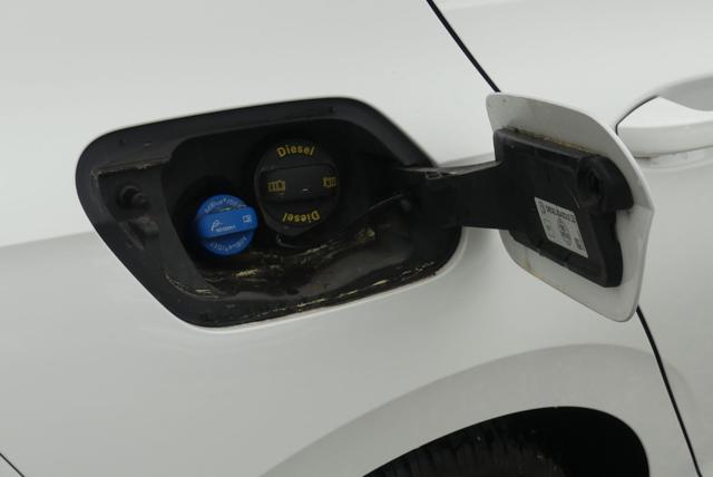 VOLKSWAGEN Golf usata, con MP3