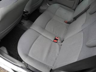 RENAULT Kangoo usata 32