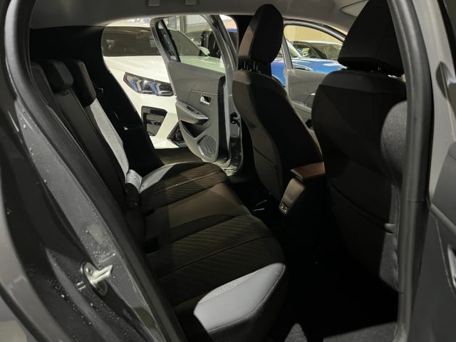 PEUGEOT 208 usata, con USB