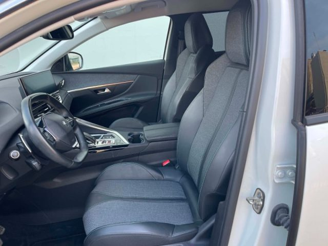 PEUGEOT 5008 usata, con Vetri oscurati