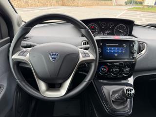 LANCIA Ypsilon usata, con Fendinebbia