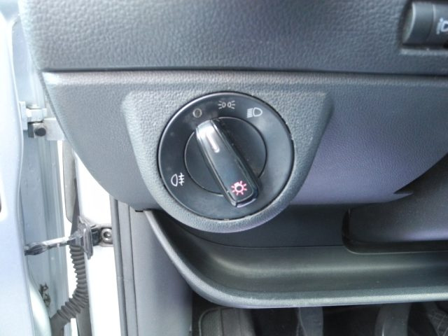 VOLKSWAGEN up! usata 27