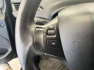 PEUGEOT 208 usata, con Volante multifunzione