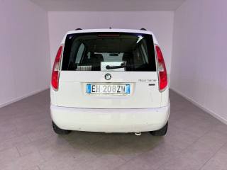 SKODA Roomster usata 8