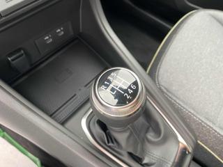 RENAULT Captur usata, con USB