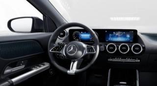 MERCEDES-BENZ GLA 200 usata, con Autoradio