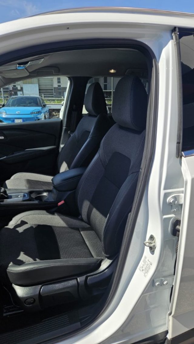NISSAN Qashqai usata, con Vetri oscurati