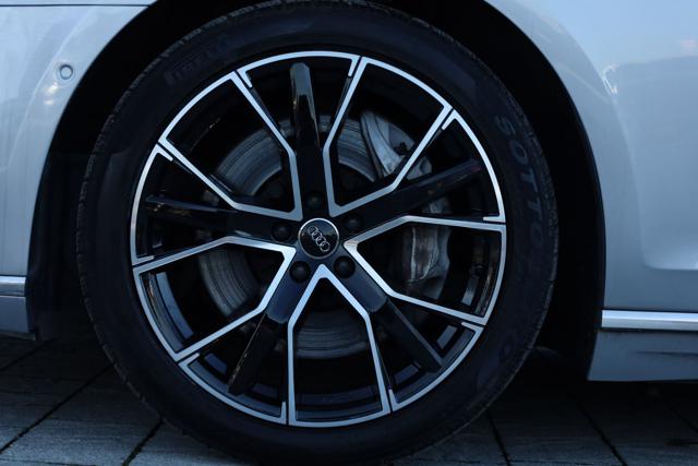 AUDI A8 usata, con USB