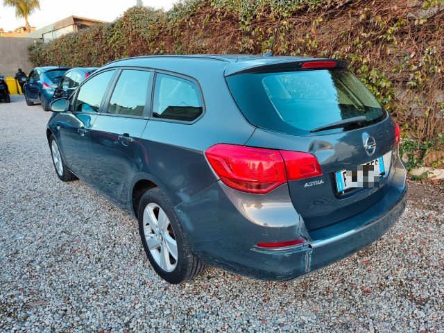 OPEL Astra usata, con Cerchi in lega