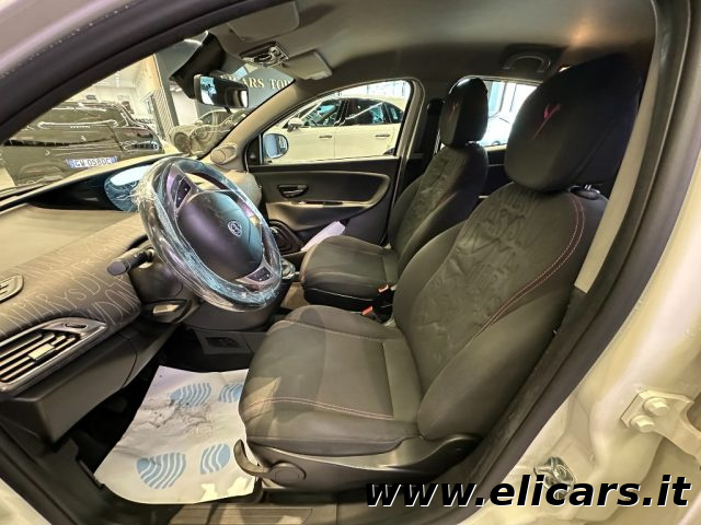 LANCIA Ypsilon usata, con ESP
