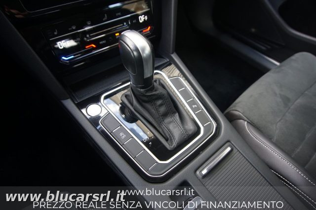 VOLKSWAGEN Passat usata 18