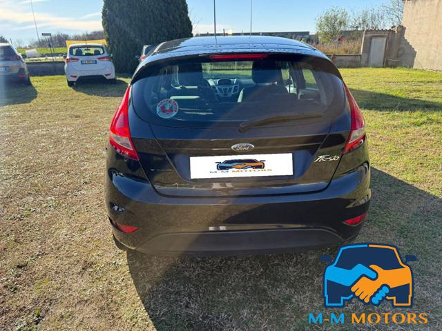 FORD Fiesta usata, con Autoradio
