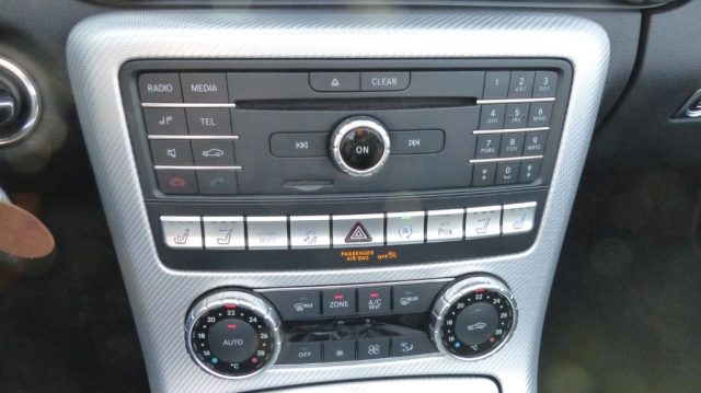MERCEDES-BENZ SLC 200 usata, con Cruise Control